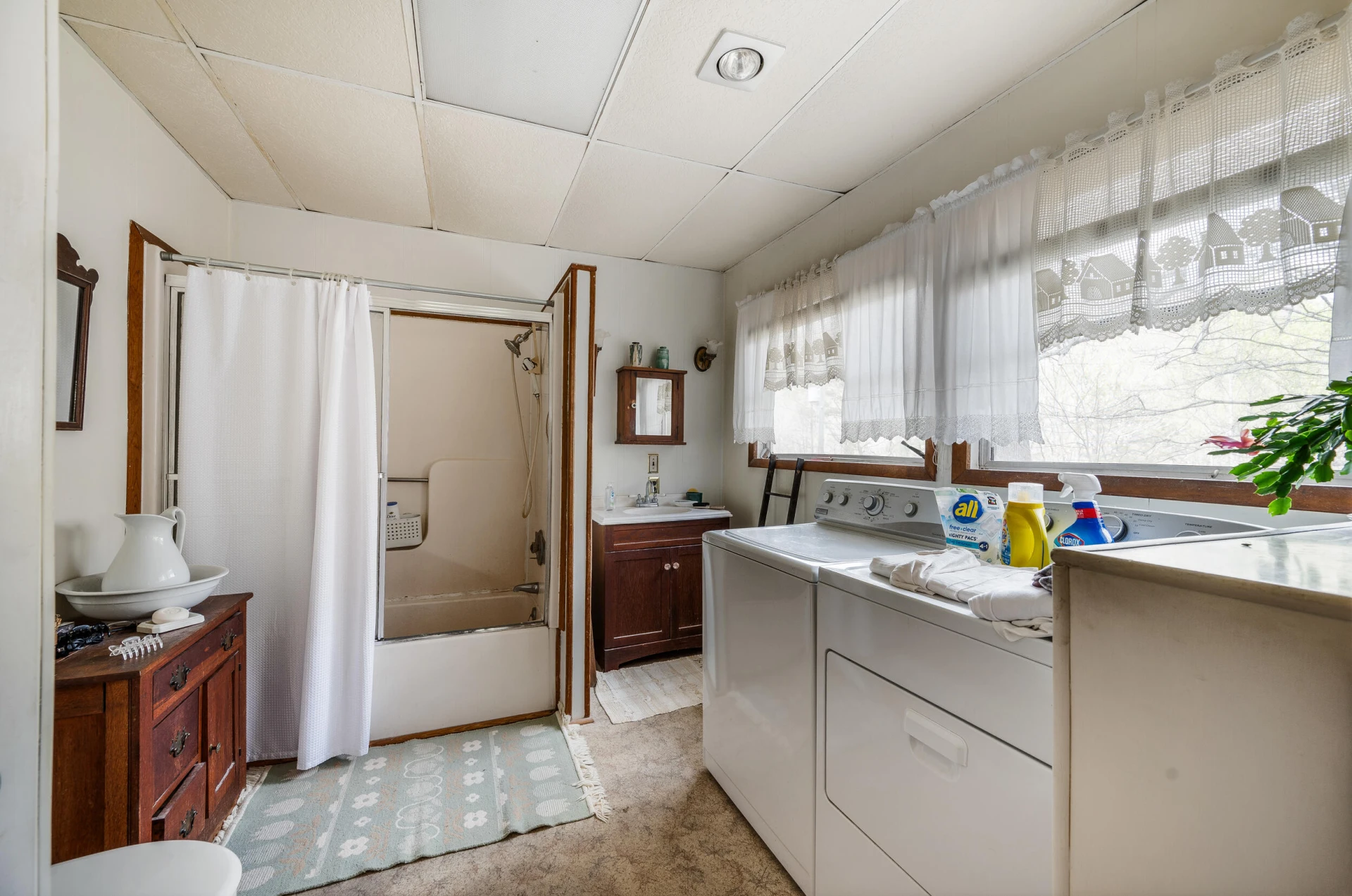 1374 Moccasin RD - Photo 17