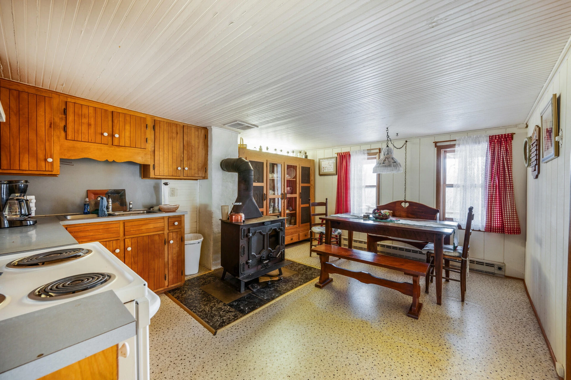 1374 Moccasin RD - Photo 19