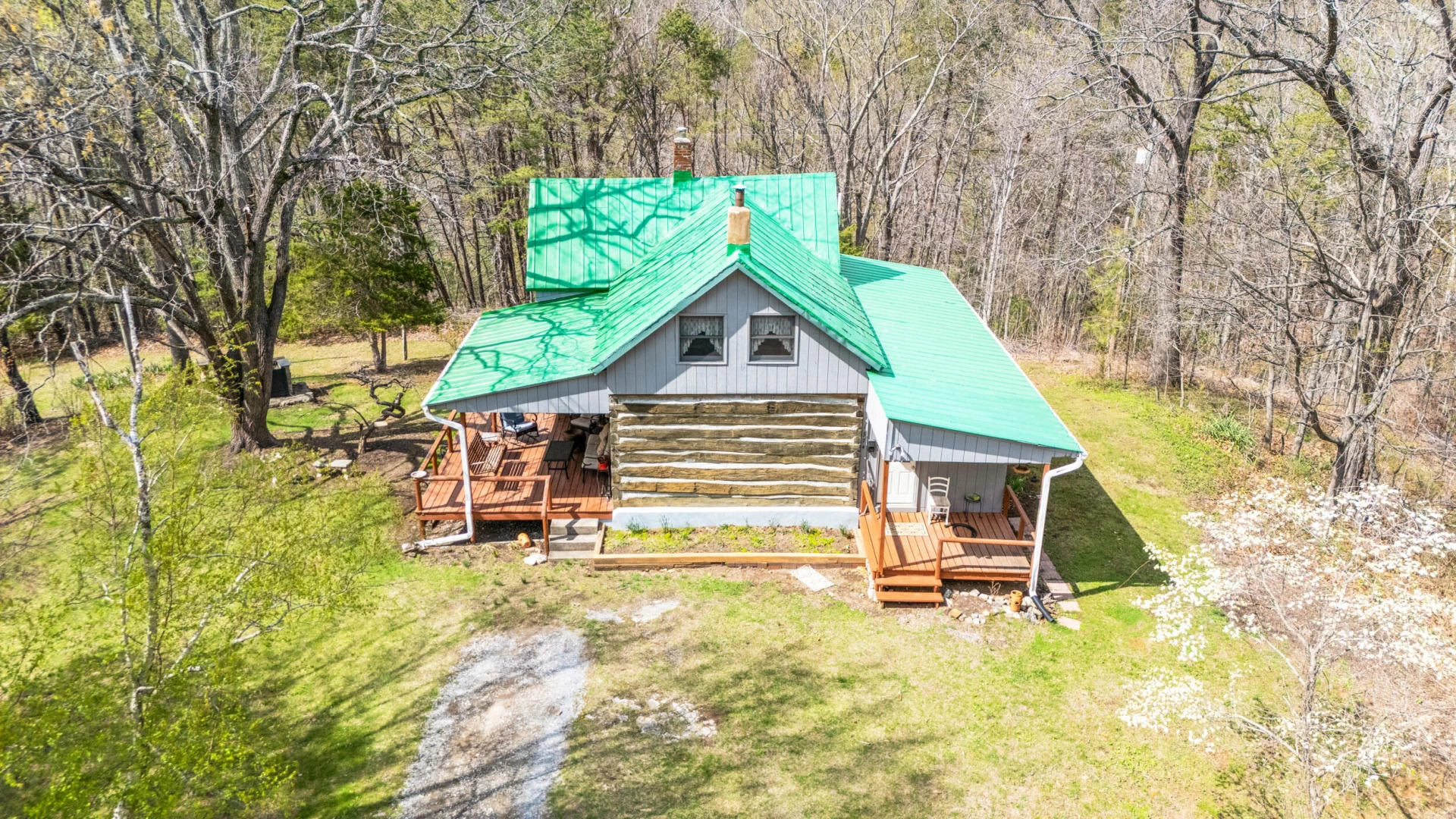 1374 Moccasin RD - Photo 2