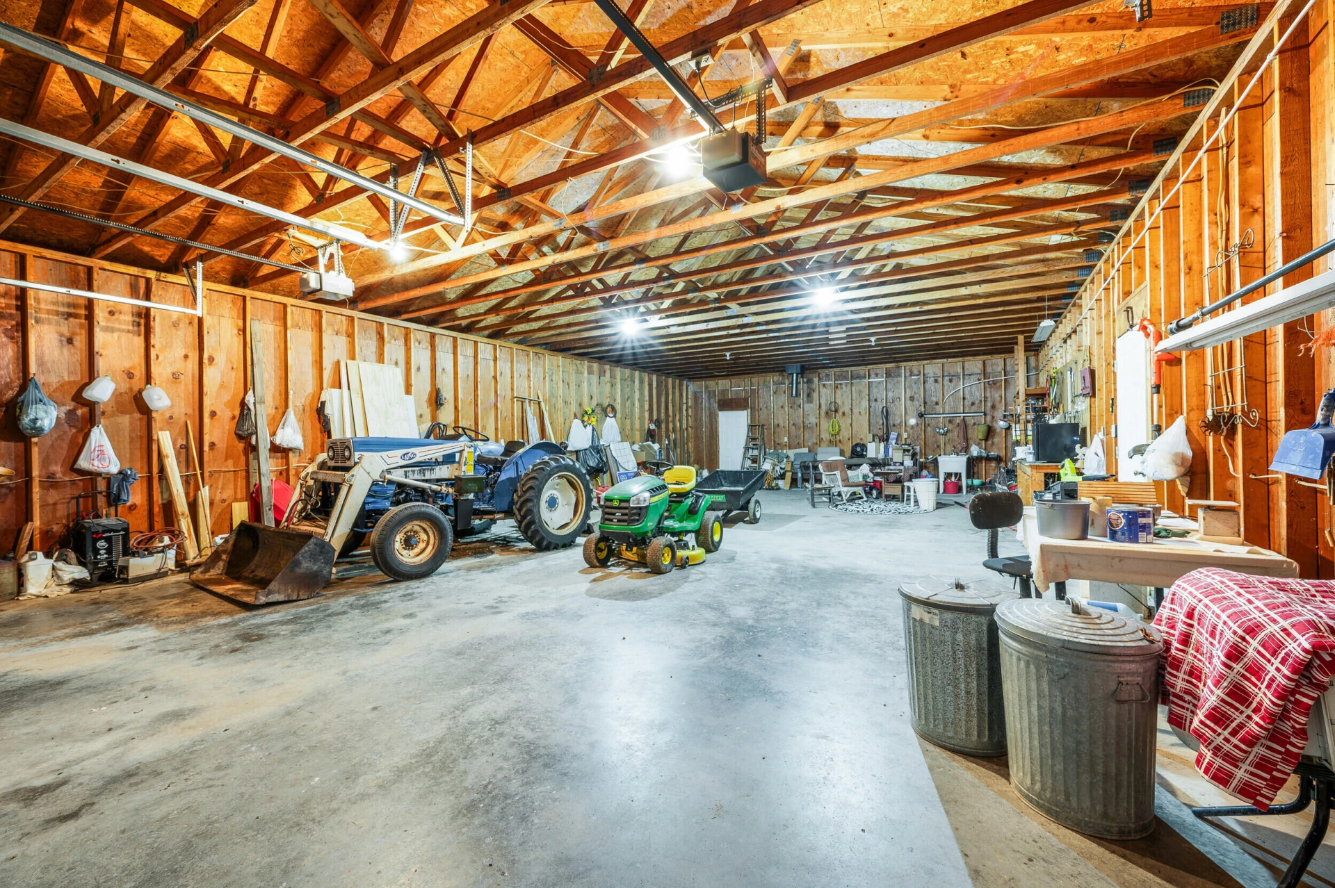 1374 Moccasin RD - Photo 47