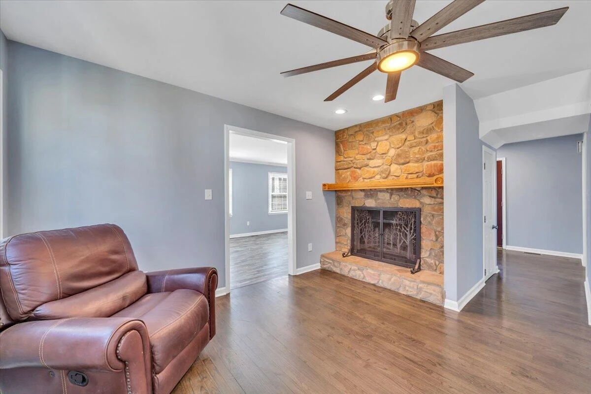 102 Chasewood LN - Photo 15