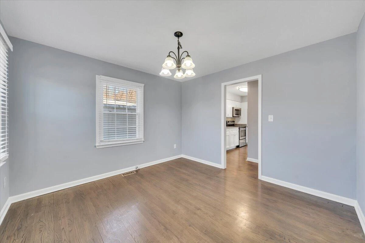 102 Chasewood LN - Photo 16