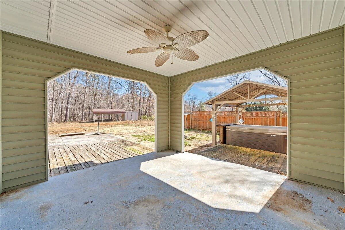102 Chasewood LN - Photo 42