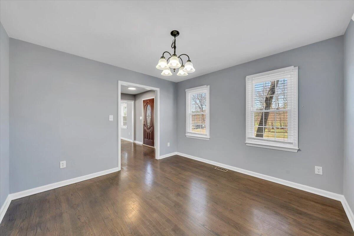 102 Chasewood LN - Photo 6