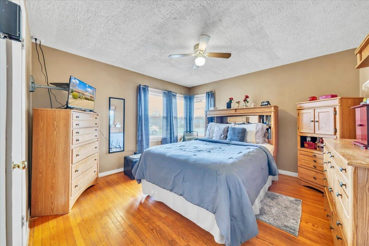 3222 Wentworth AVE NW - Photo 20