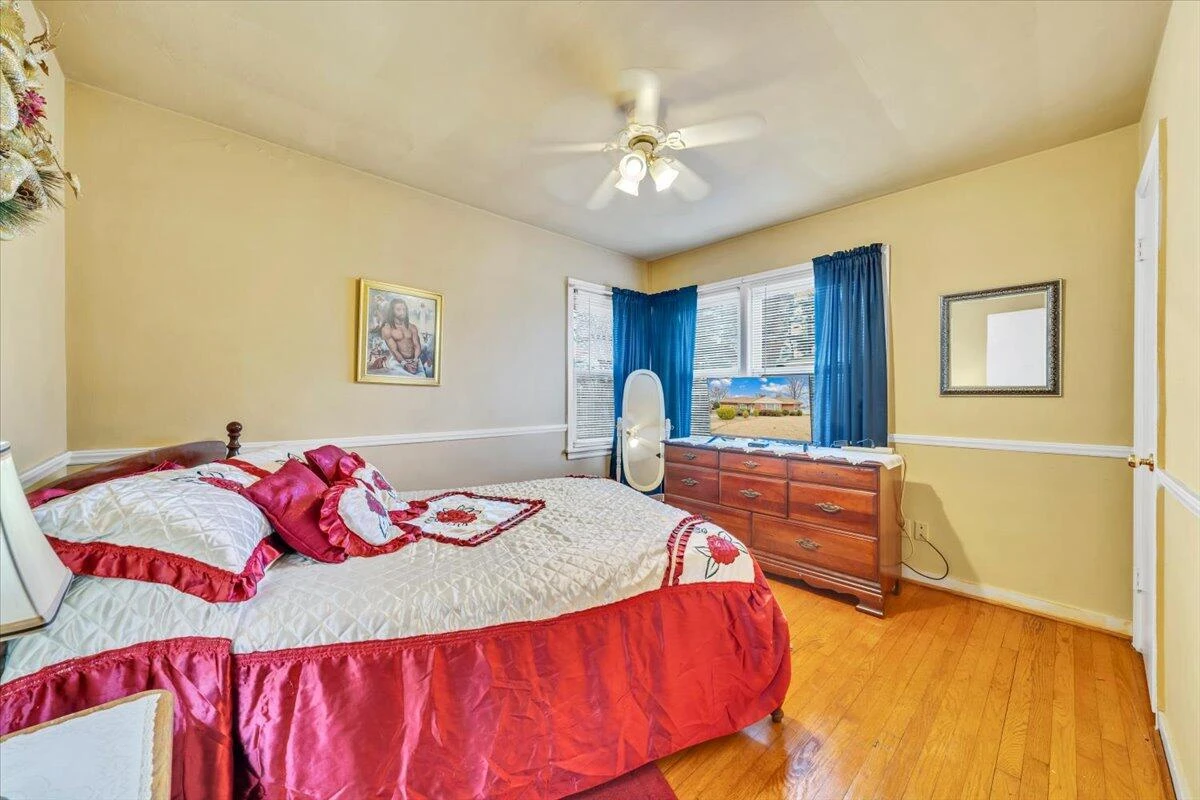 3222 Wentworth AVE NW - Photo 21