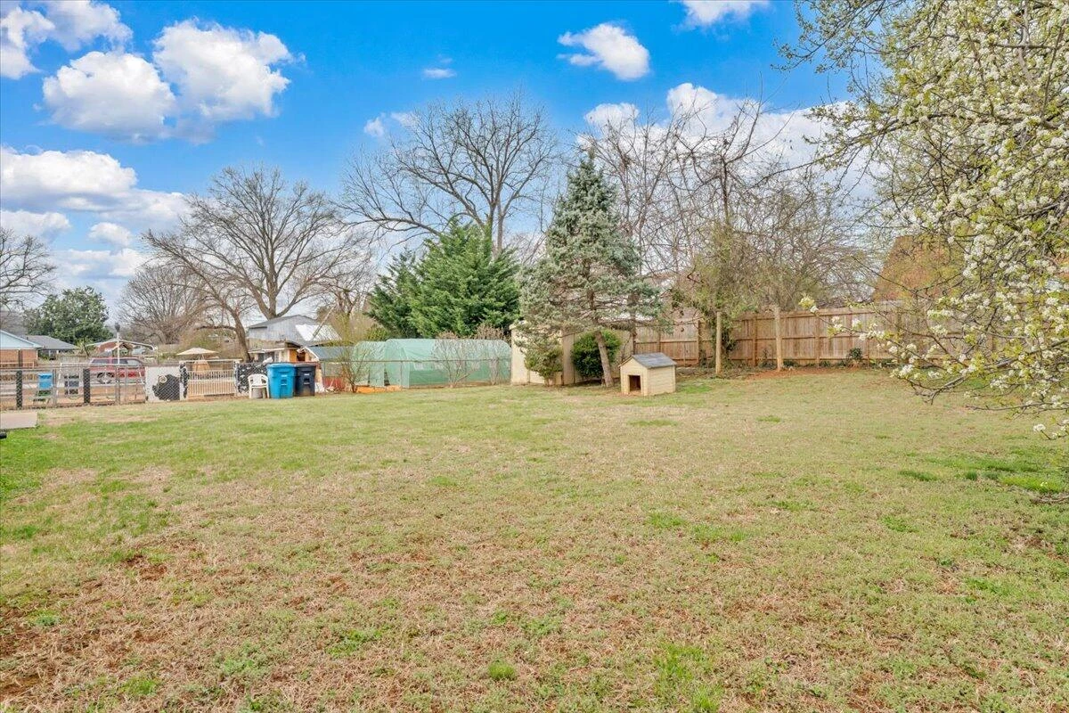 3222 Wentworth AVE NW - Photo 24