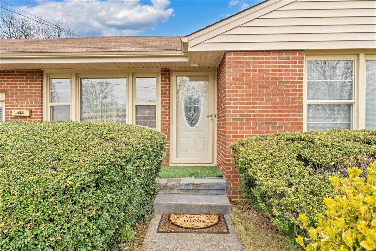 3222 Wentworth AVE NW - Photo 3