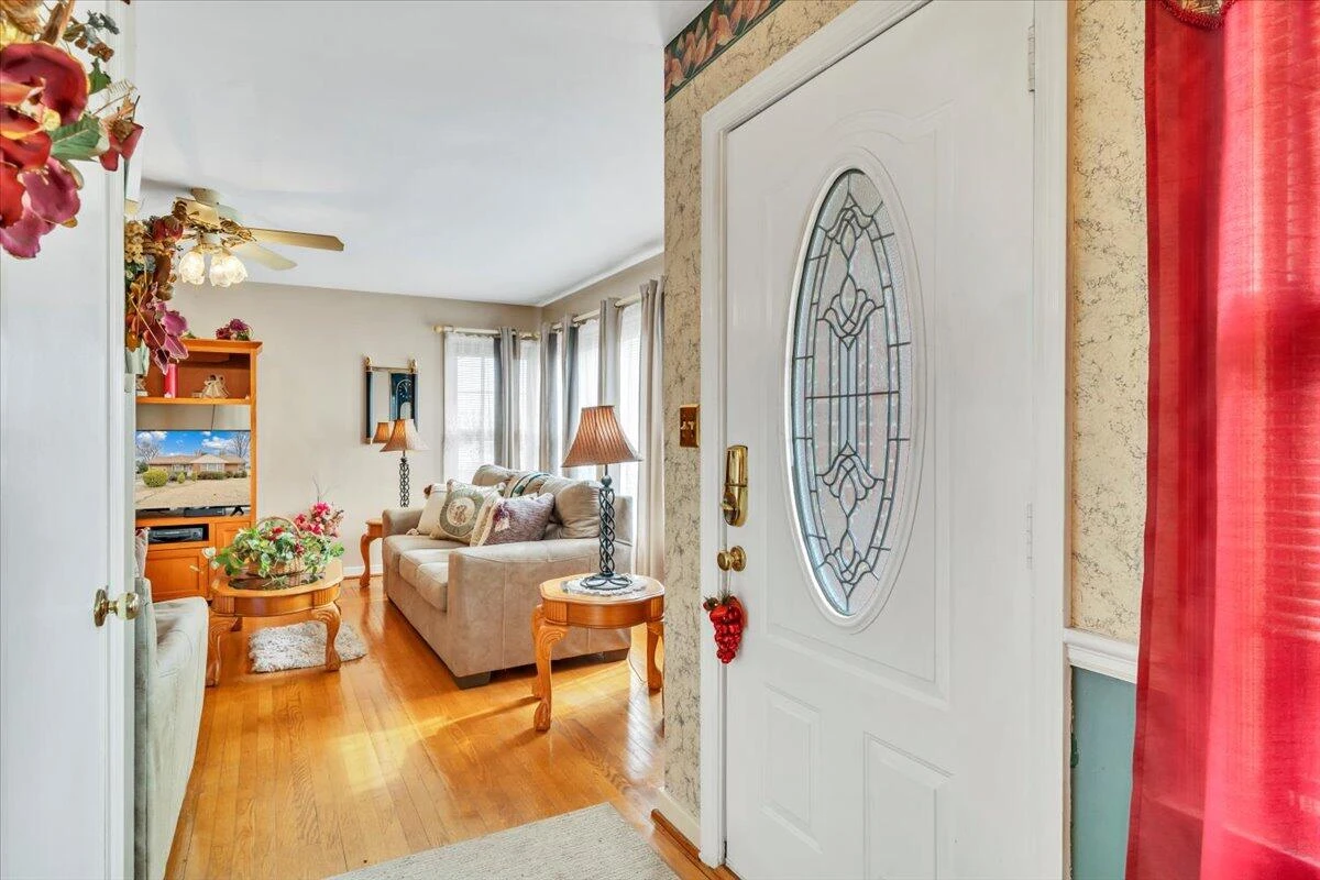 3222 Wentworth AVE NW - Photo 6