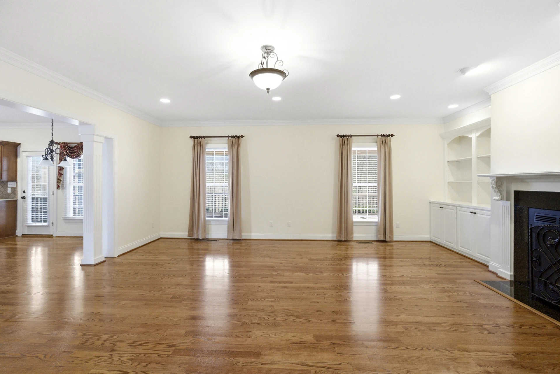 1080 Remington RD - Photo 12