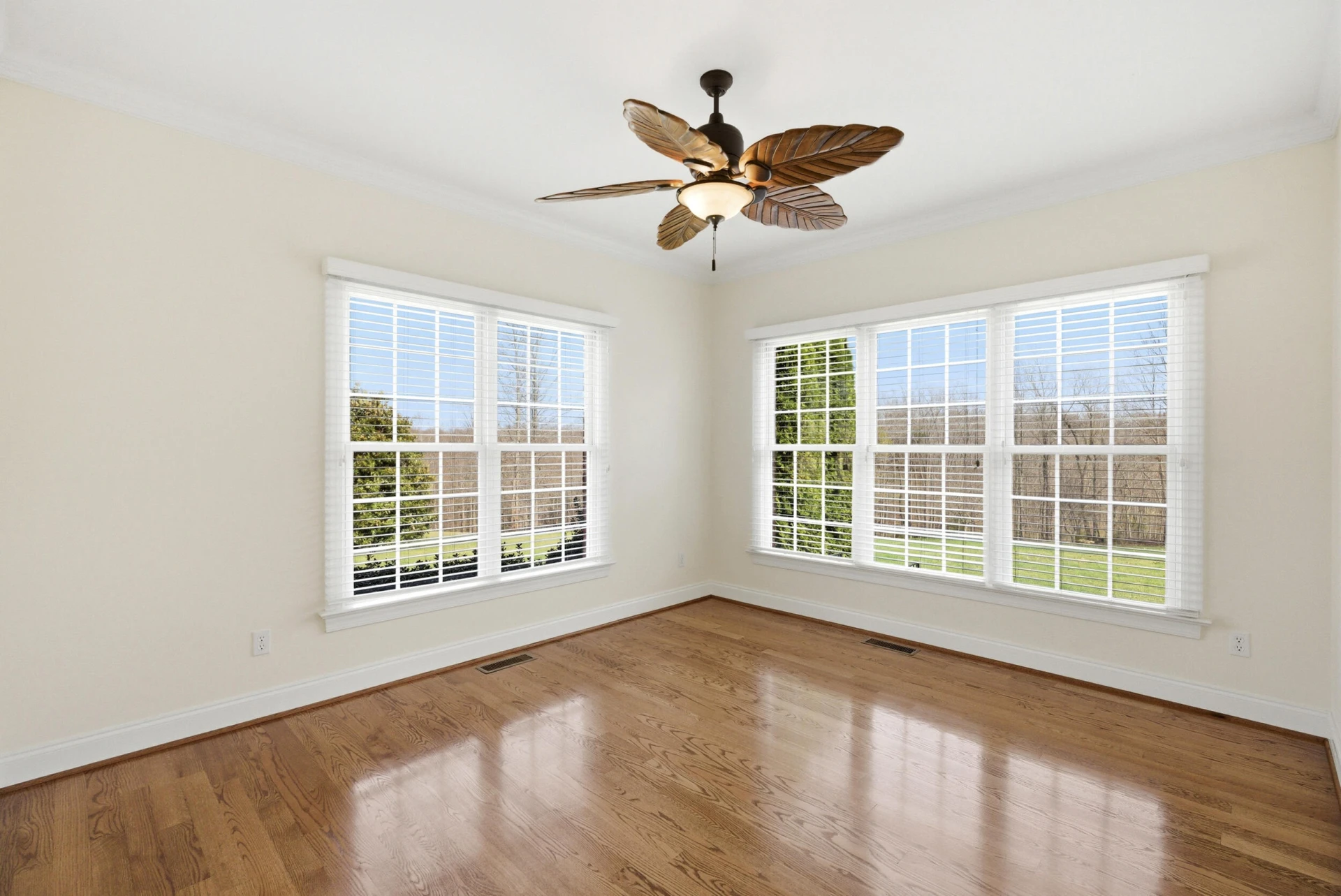 1080 Remington RD - Photo 13