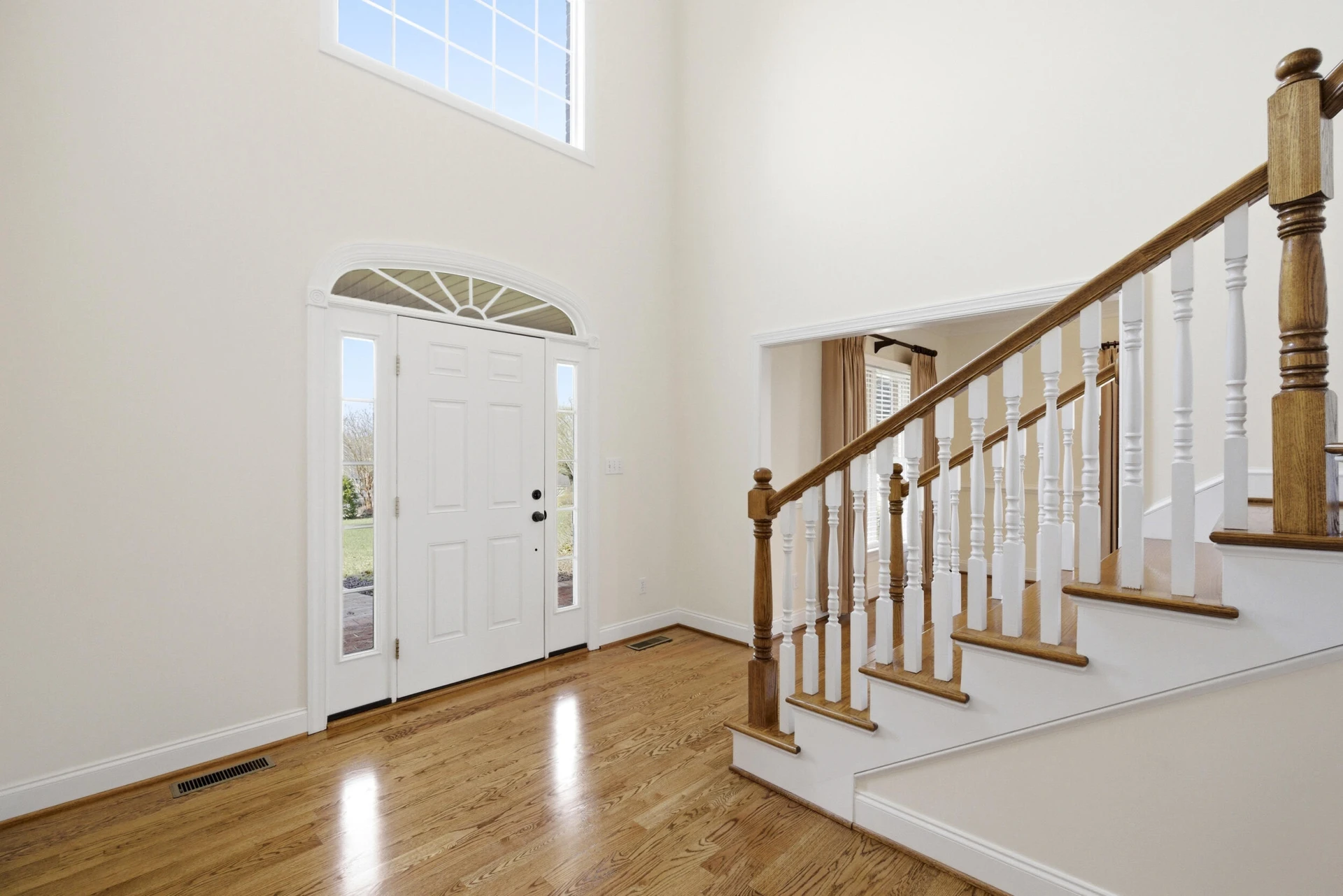 1080 Remington RD - Photo 16