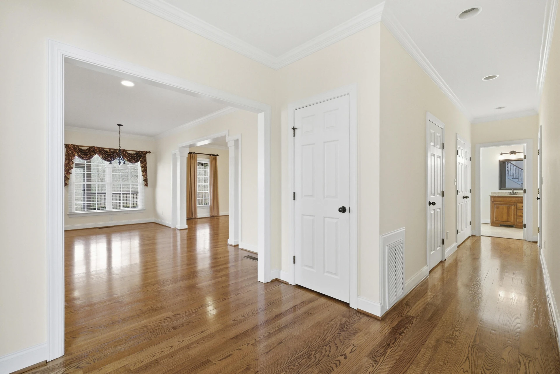 1080 Remington RD - Photo 20