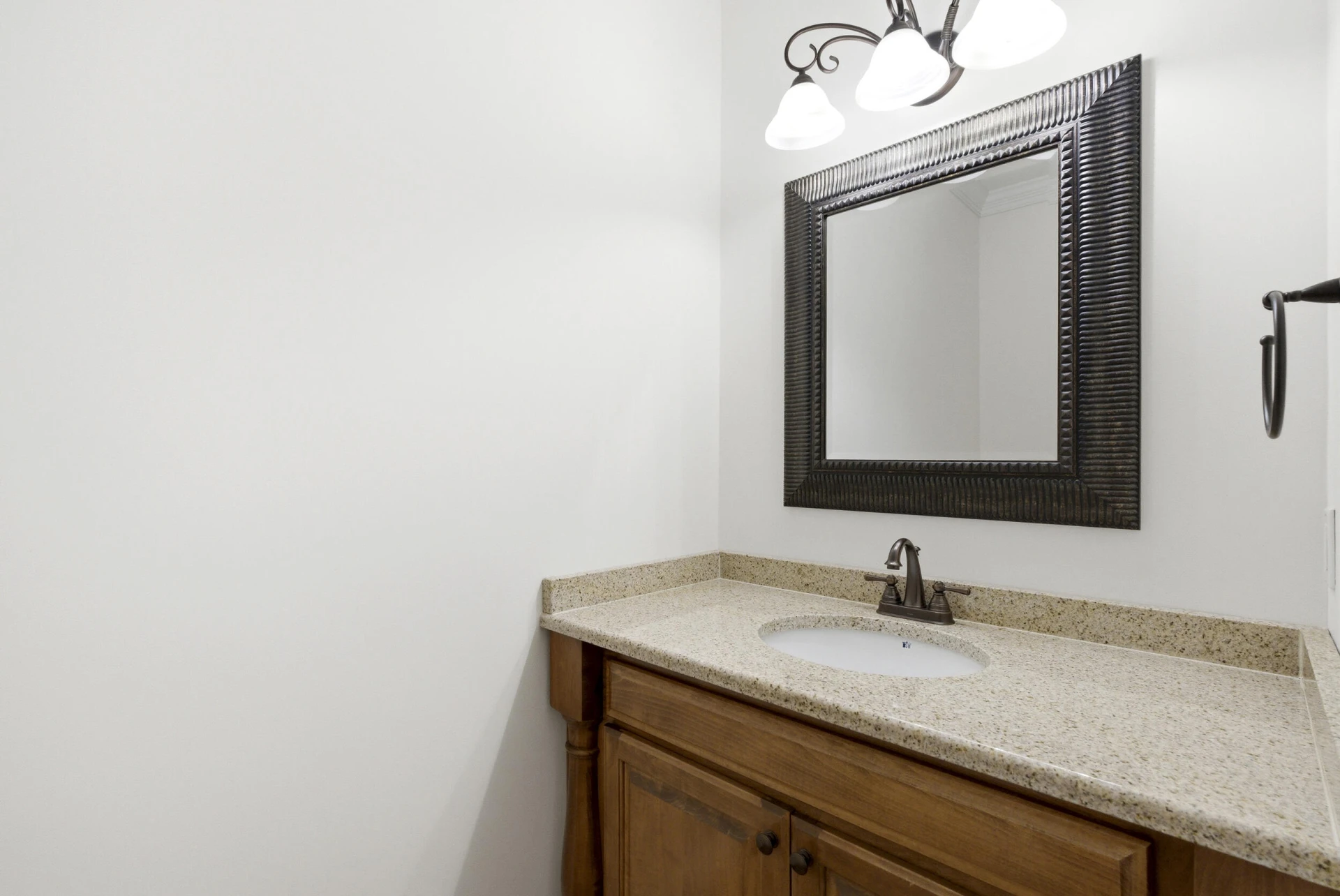 1080 Remington RD - Photo 23