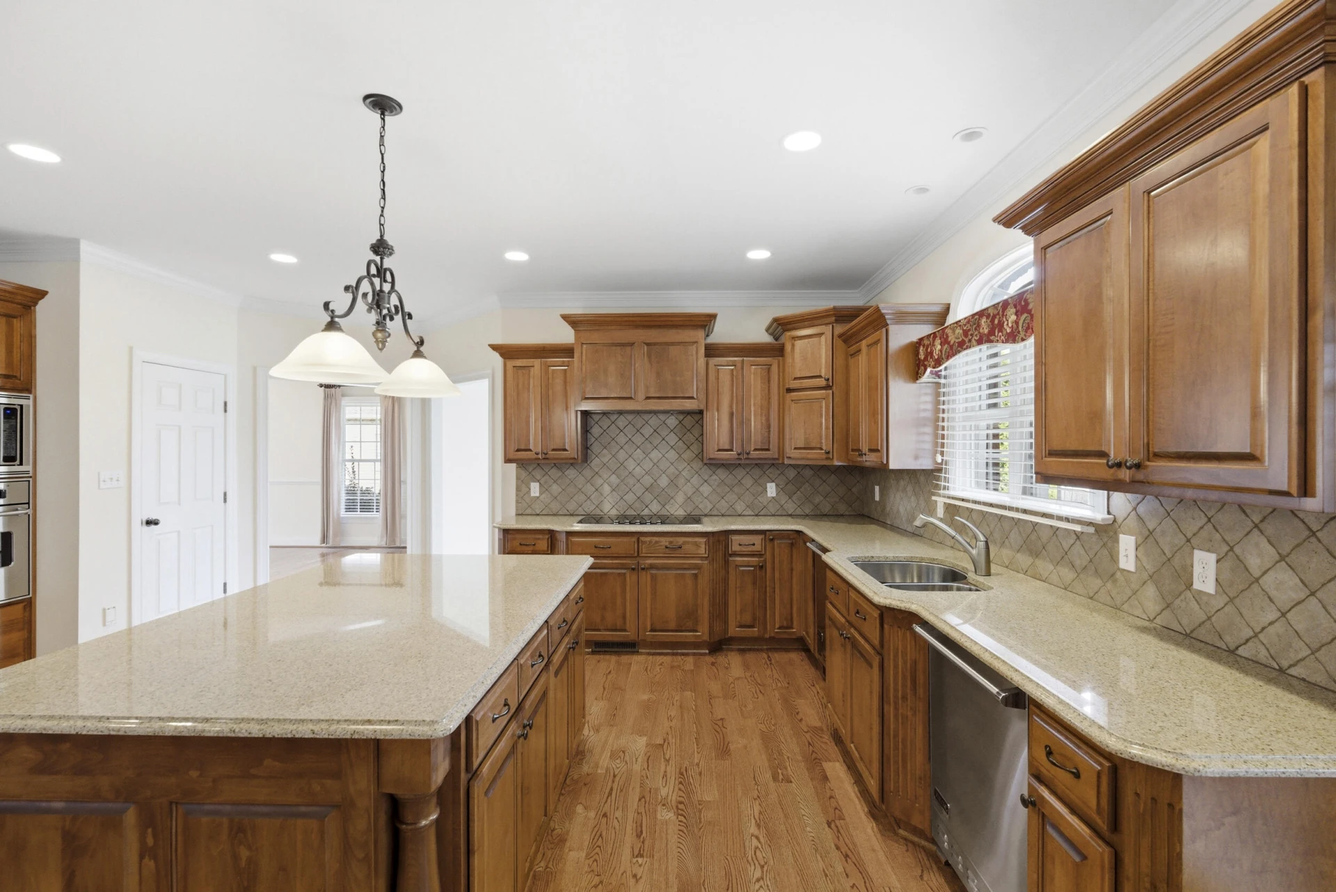 1080 Remington RD - Photo 7