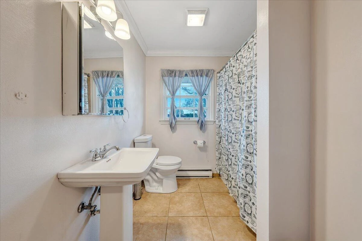 2966 Neil DR - Photo 10