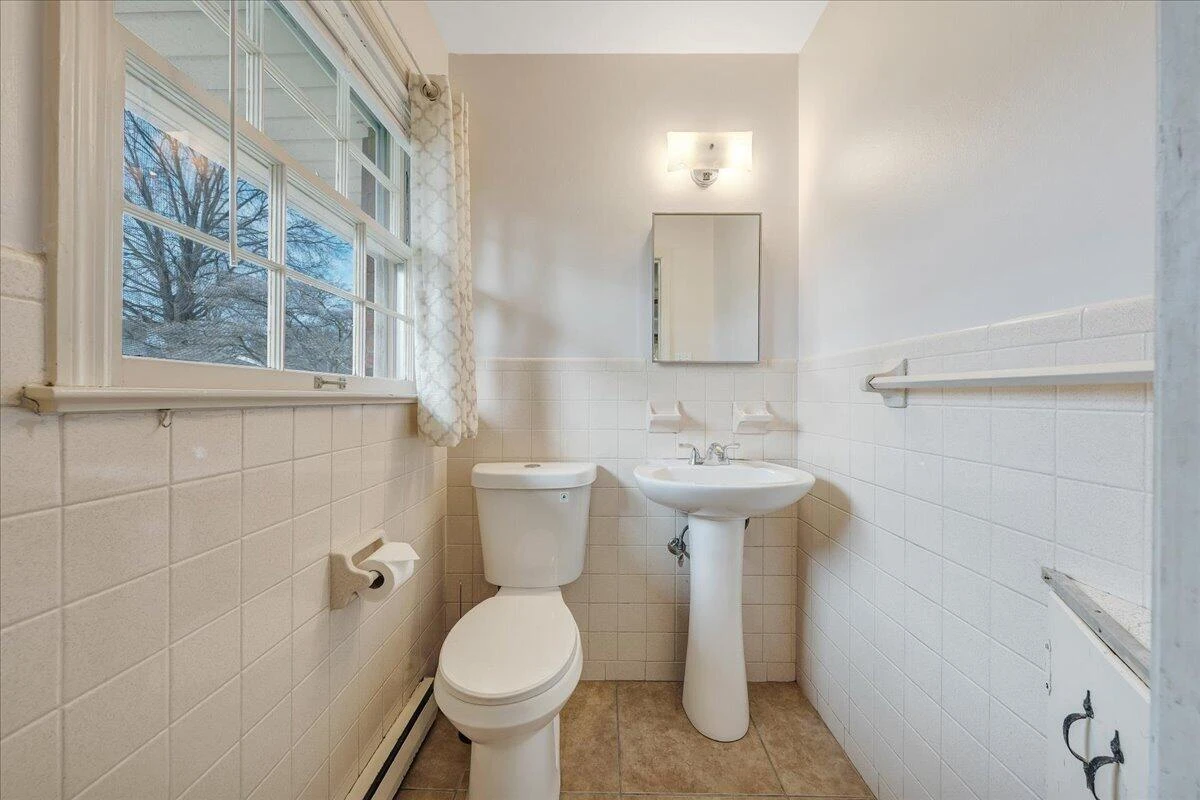 2966 Neil DR - Photo 12