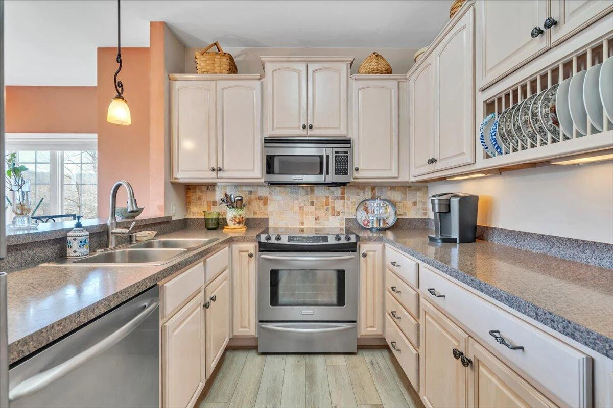 335 S Pointe Shore DR #308 - Photo 19