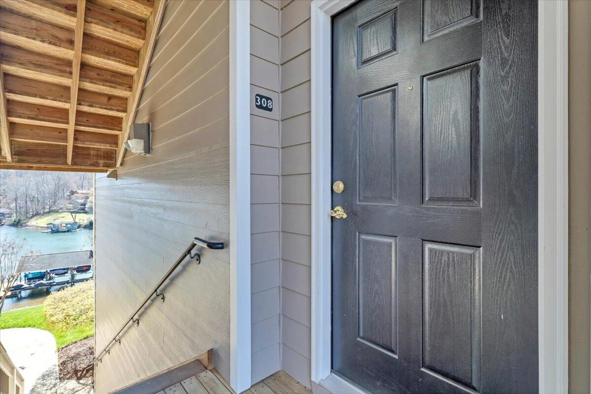 335 S Pointe Shore DR #308 - Photo 3