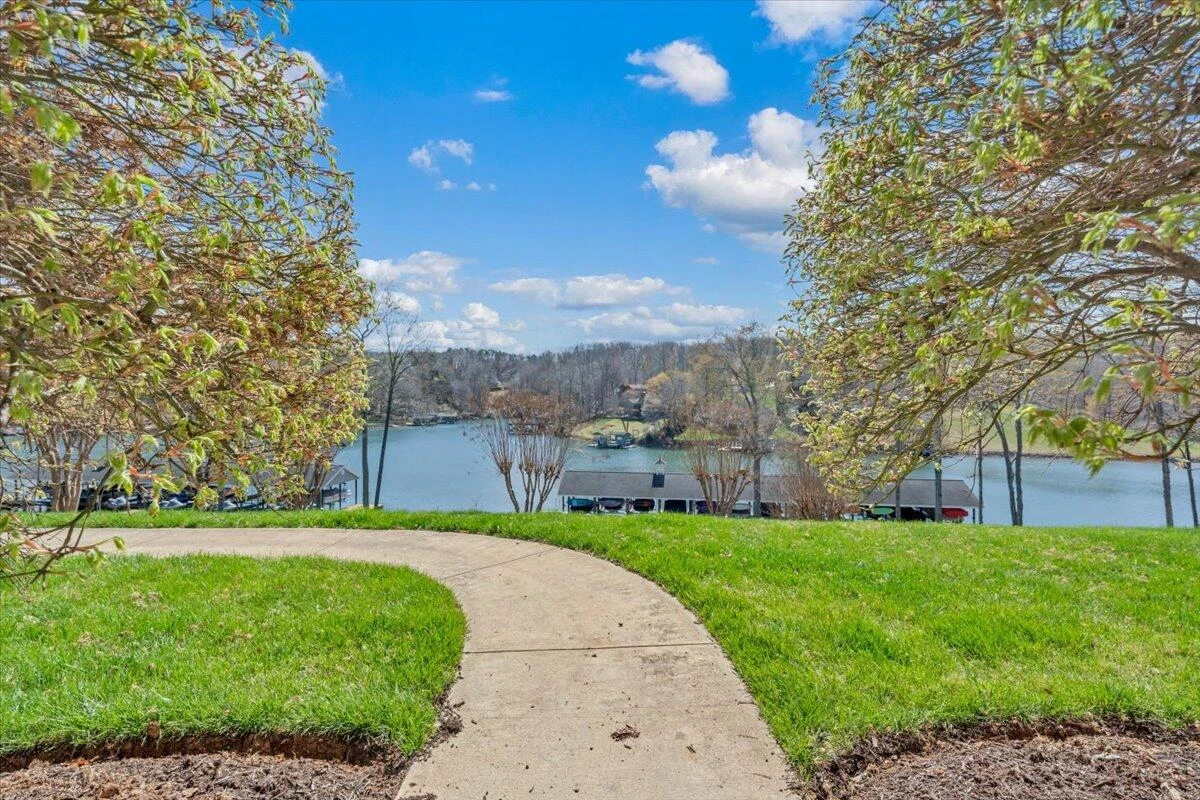 335 S Pointe Shore DR #308 - Photo 41