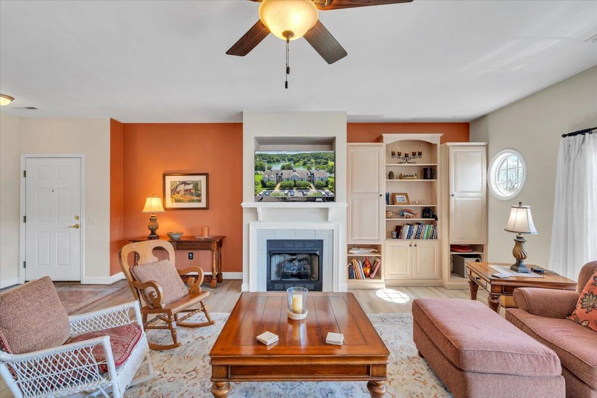 335 S Pointe Shore DR #308 - Photo 8