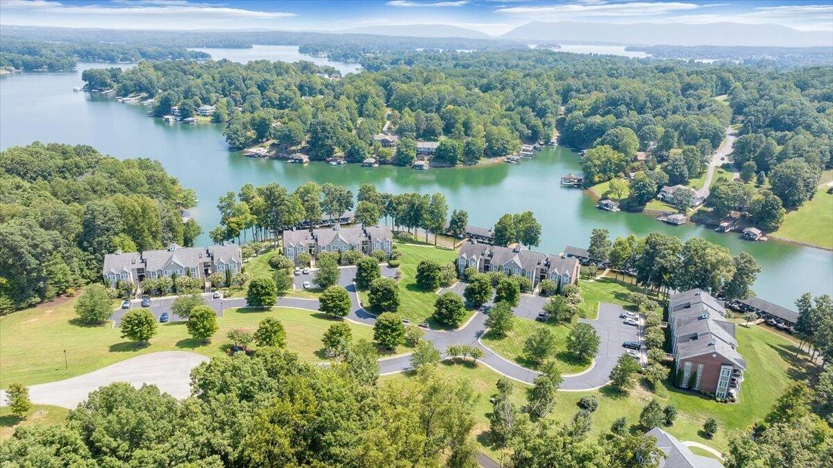 335 S Pointe Shore DR #308 - Photo 82