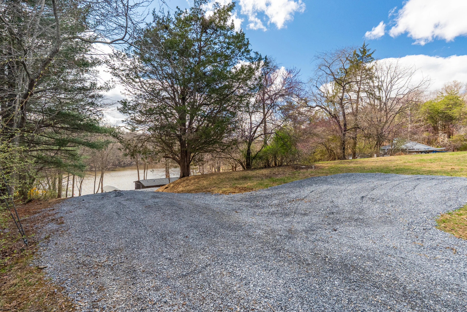 509 Pleasure Point DR - Photo 22
