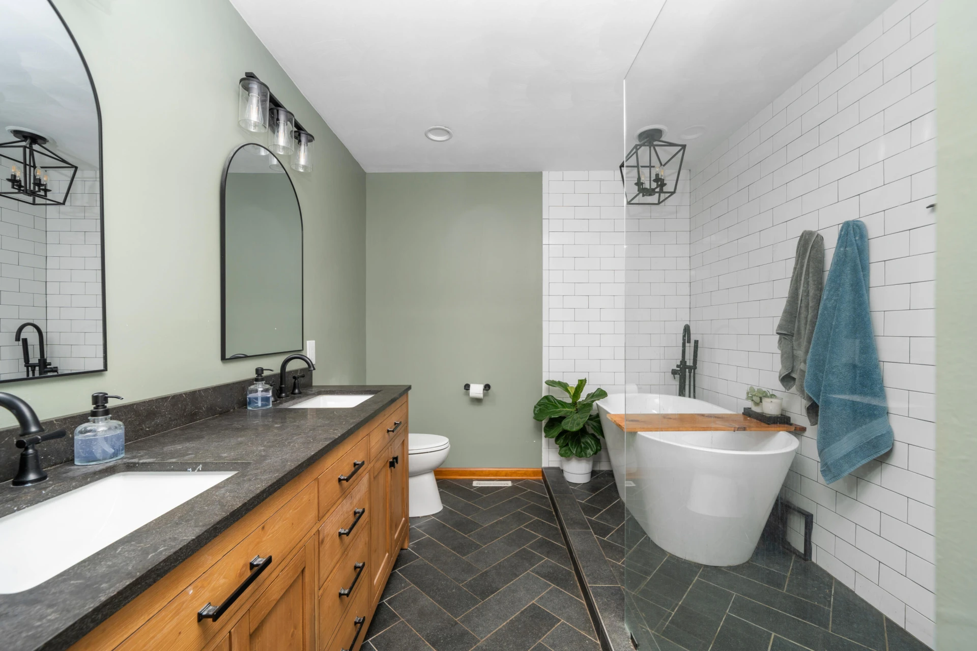 3833 Belmont CT - Photo 12