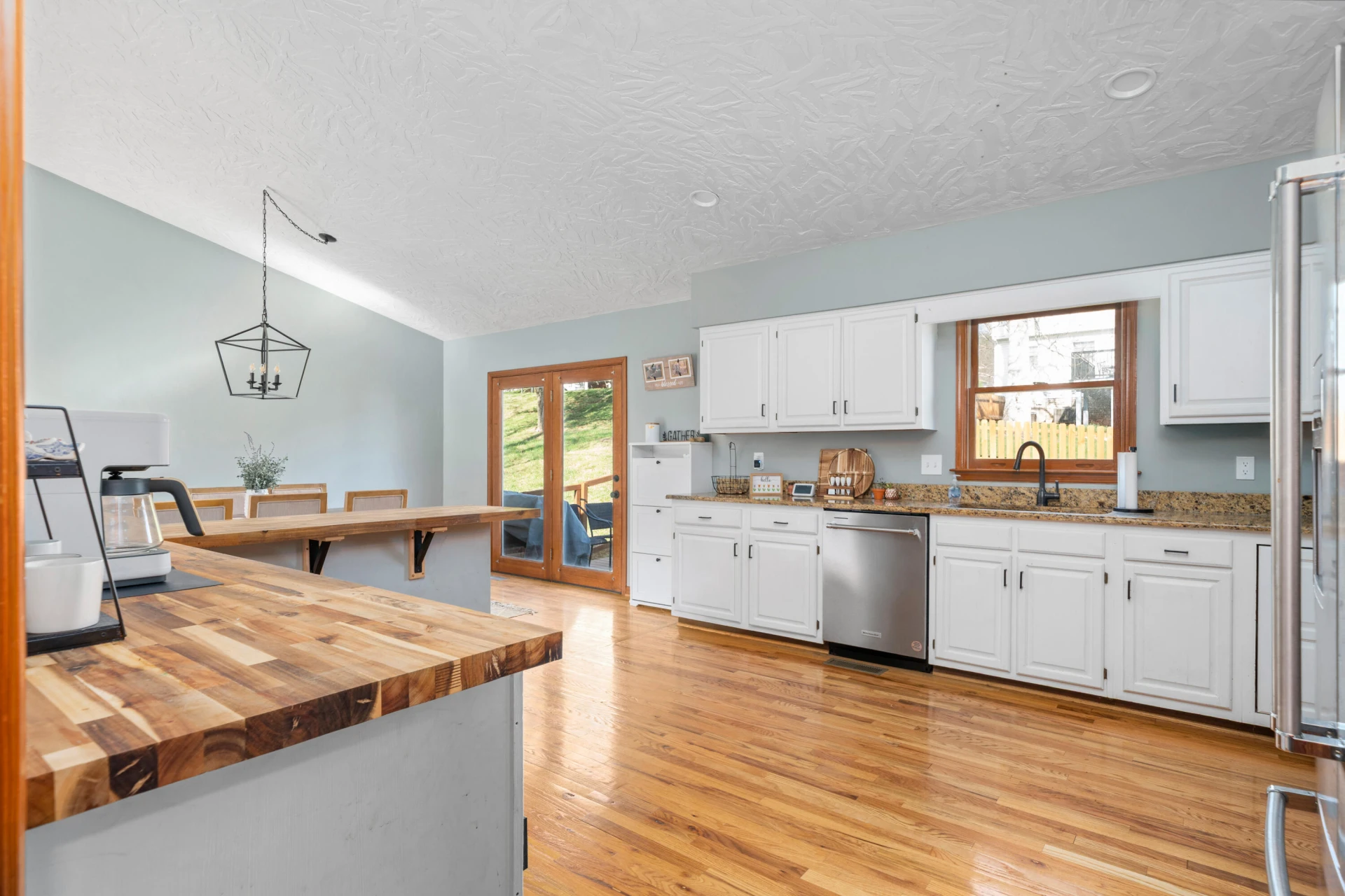 3833 Belmont CT - Photo 9