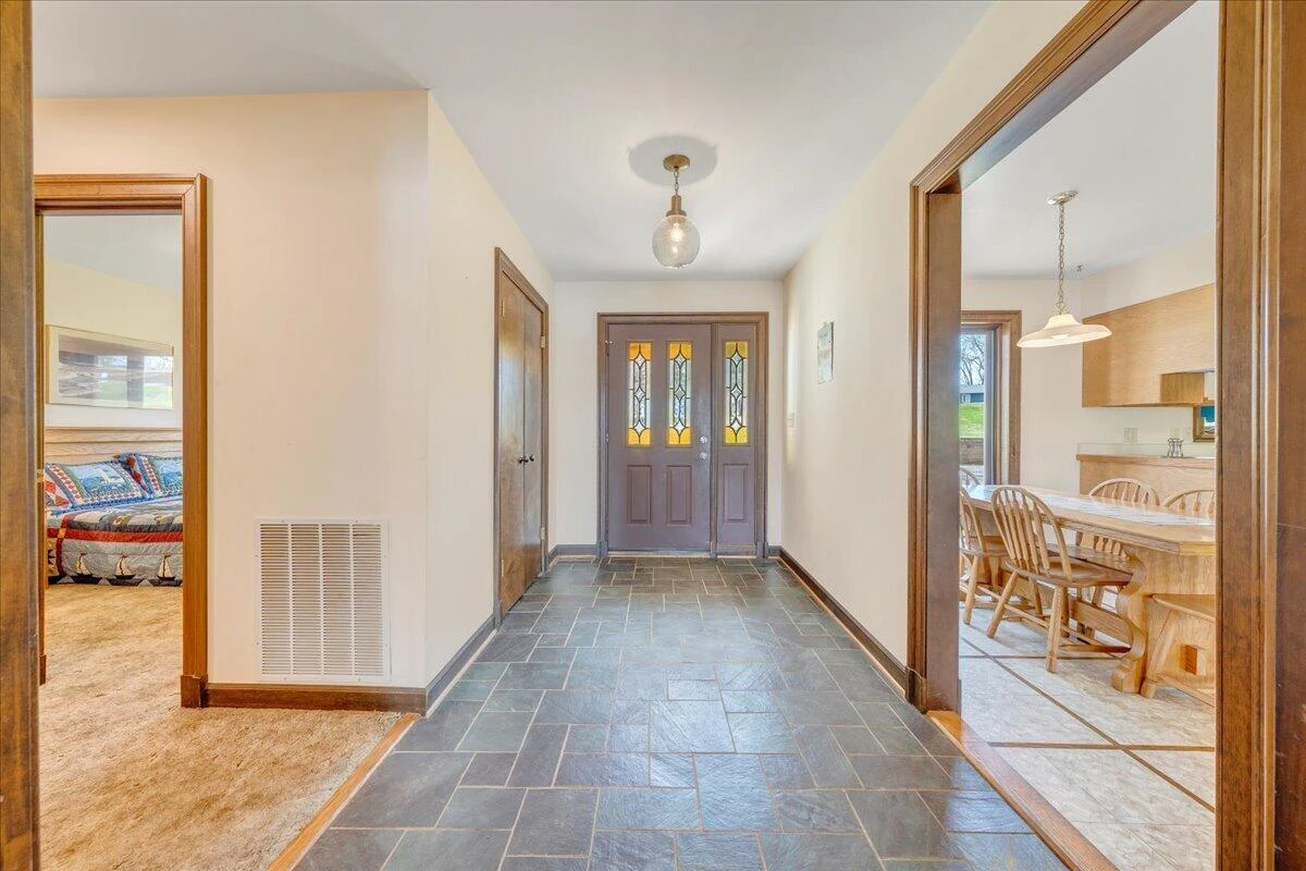 957 Lakemount DR - Photo 14