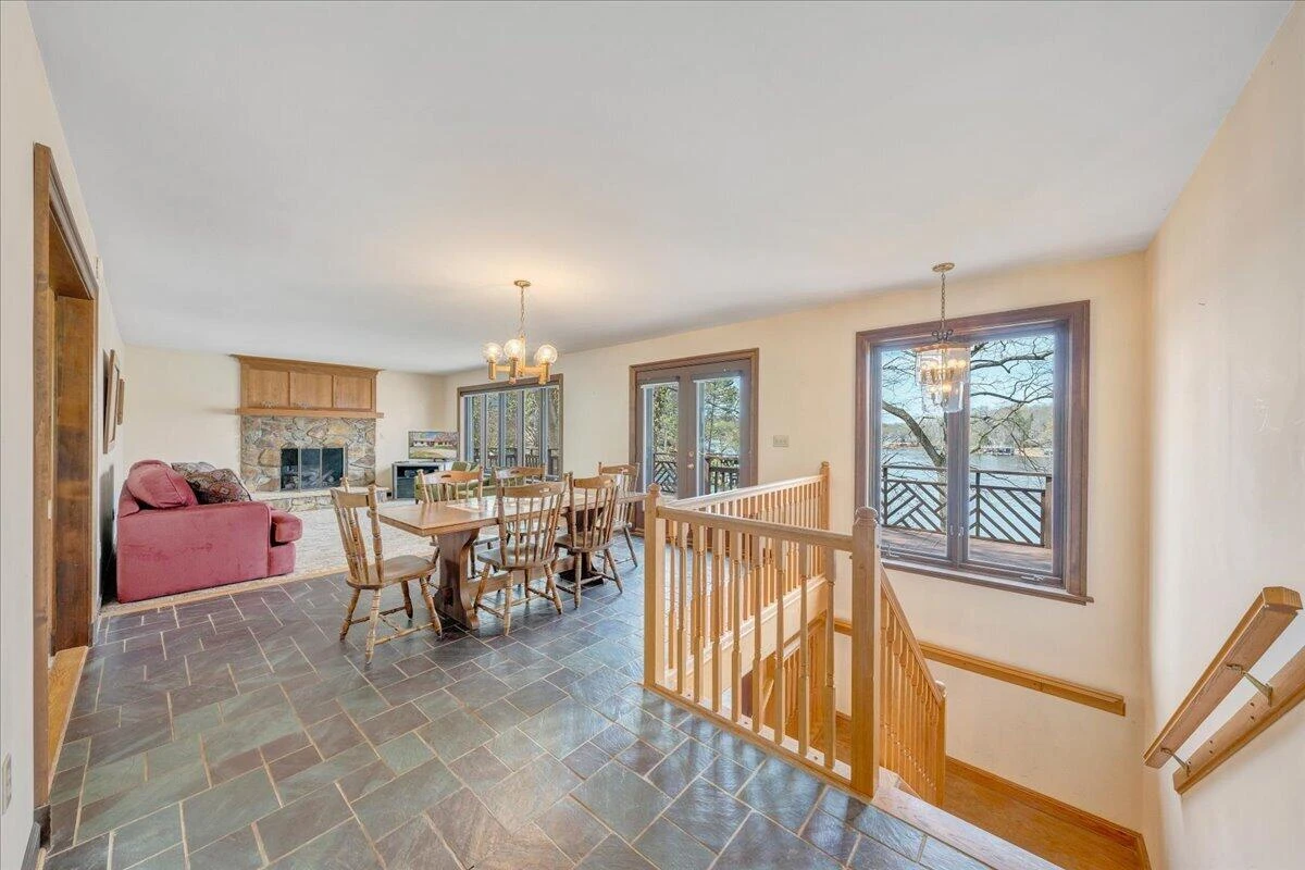 957 Lakemount DR - Photo 16