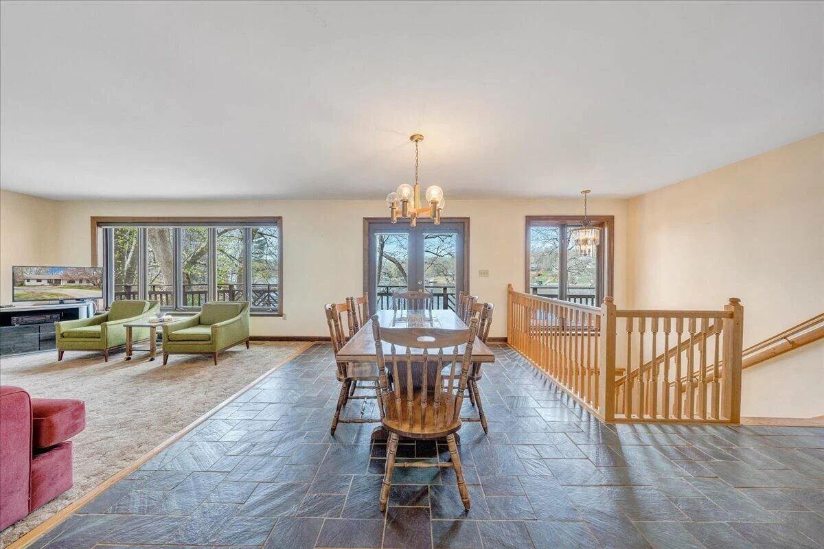 957 Lakemount DR - Photo 17
