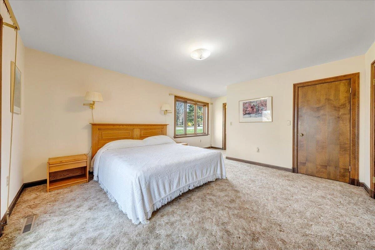 957 Lakemount DR - Photo 36