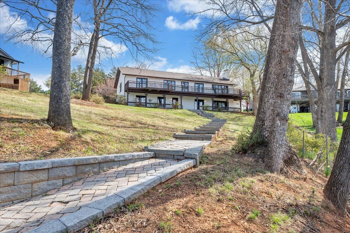 957 Lakemount DR - Photo 5