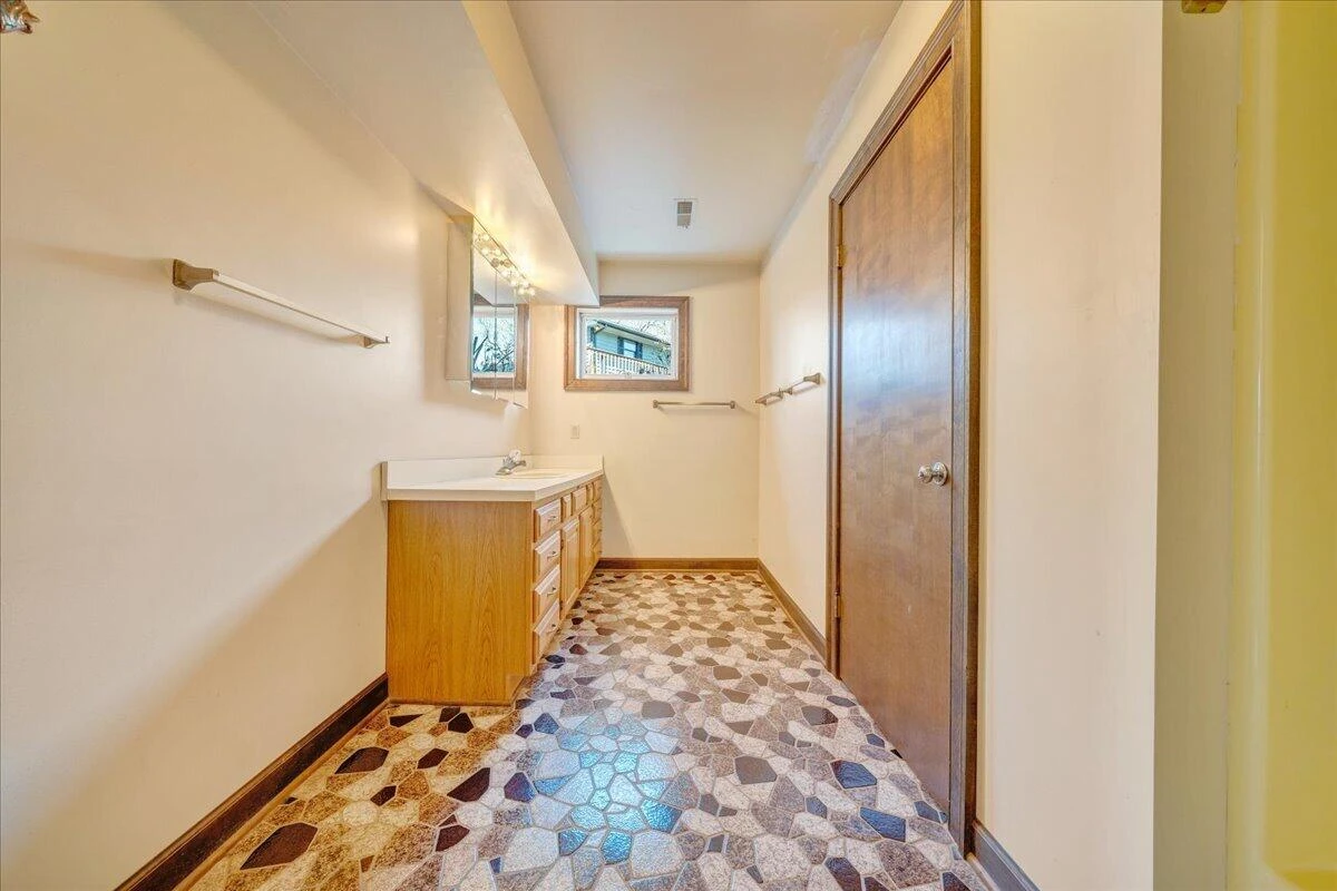 957 Lakemount DR - Photo 57