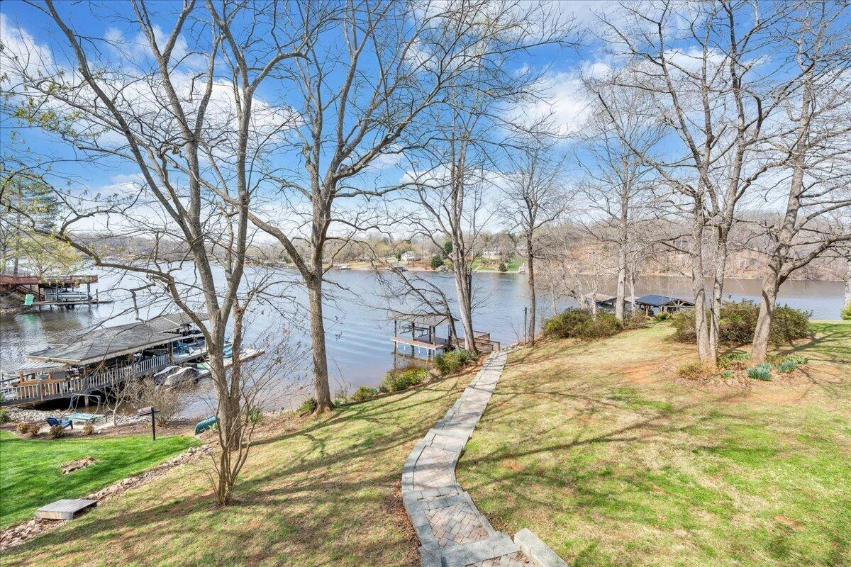 957 Lakemount DR - Photo 63