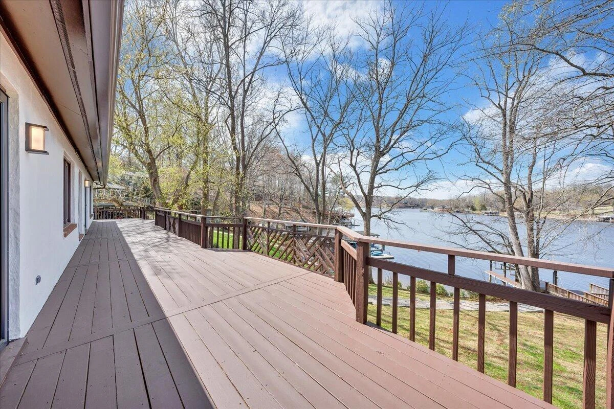 957 Lakemount DR - Photo 64