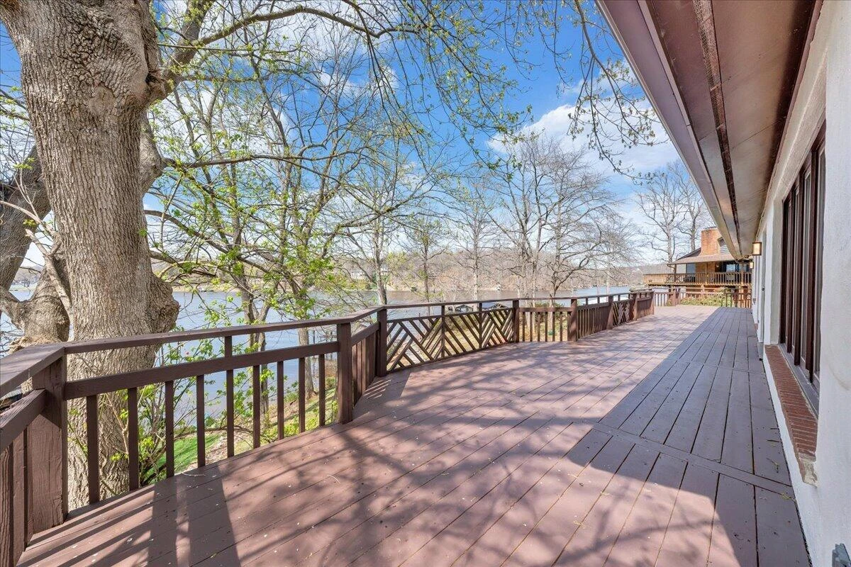 957 Lakemount DR - Photo 66