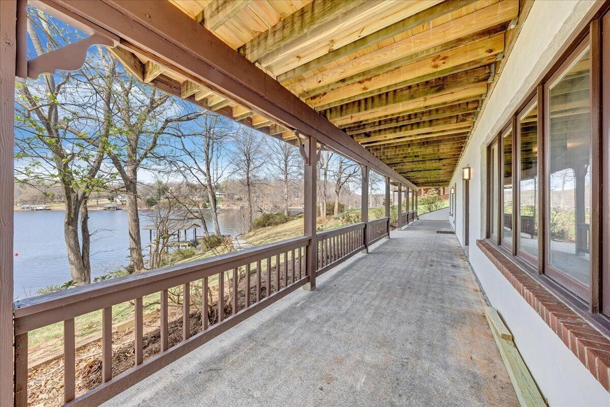 957 Lakemount DR - Photo 68