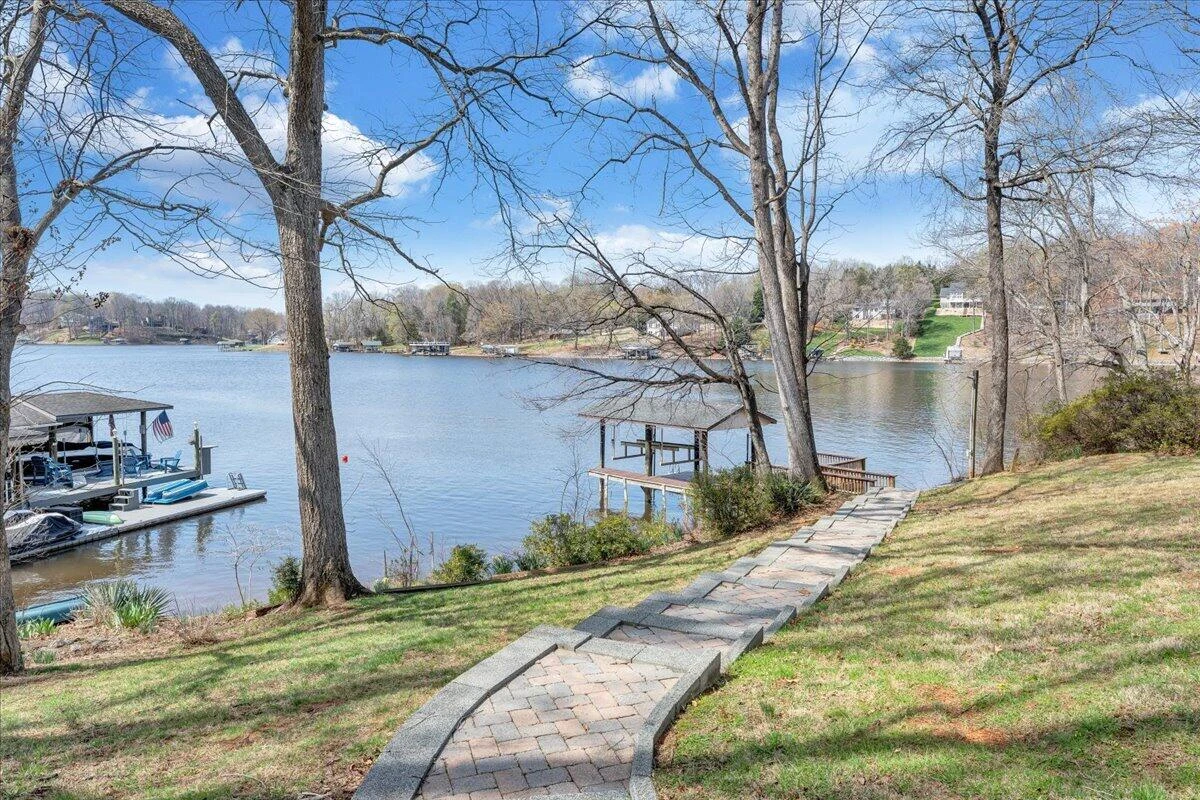 957 Lakemount DR - Photo 71