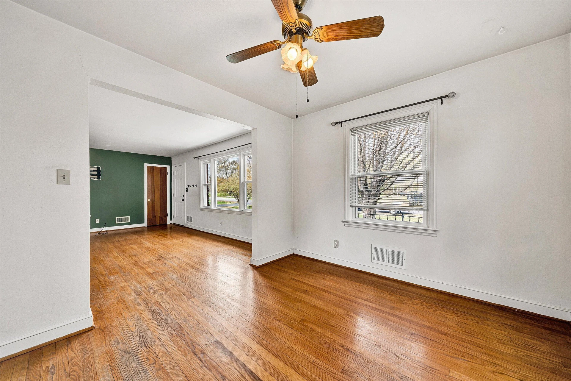 1150 Starmount AVE - Photo 11