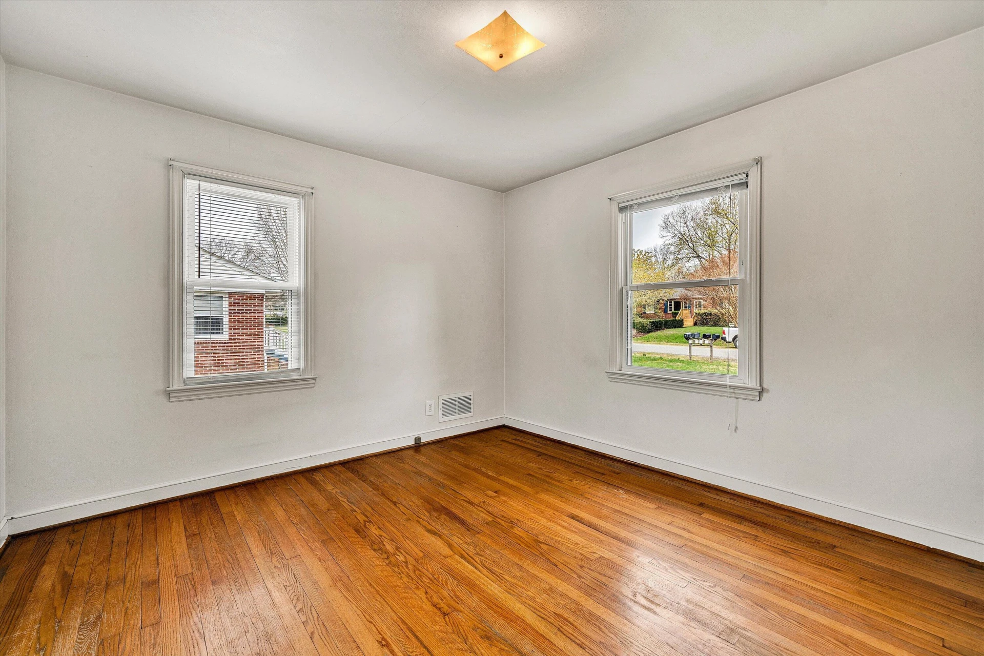 1150 Starmount AVE - Photo 21