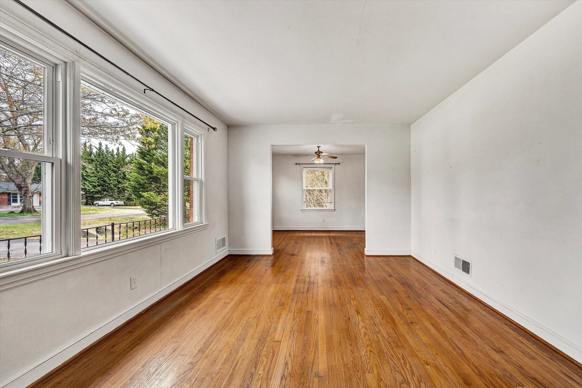 1150 Starmount AVE - Photo 8