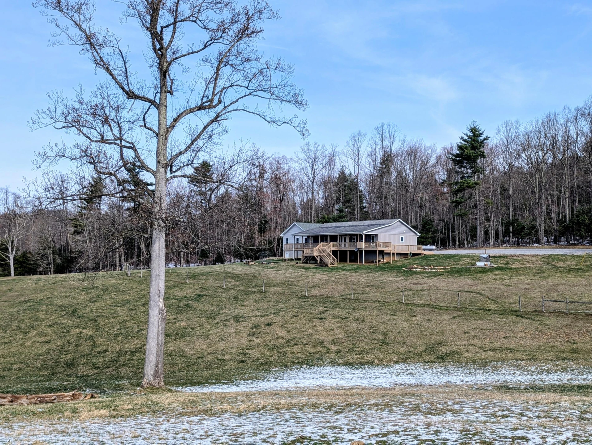 446 Good Neighbors RD NE