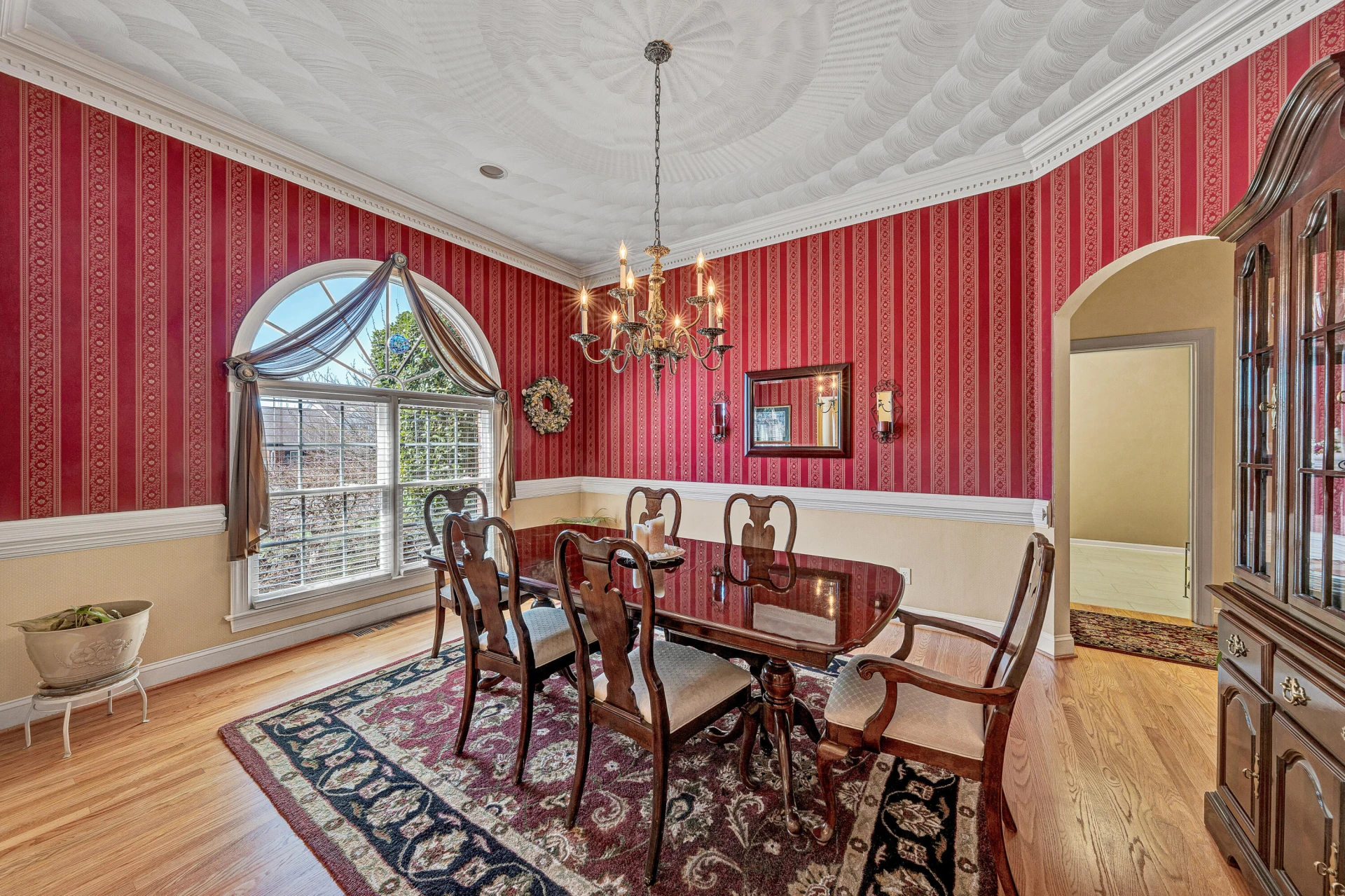 232 Savannah CT - Photo 10