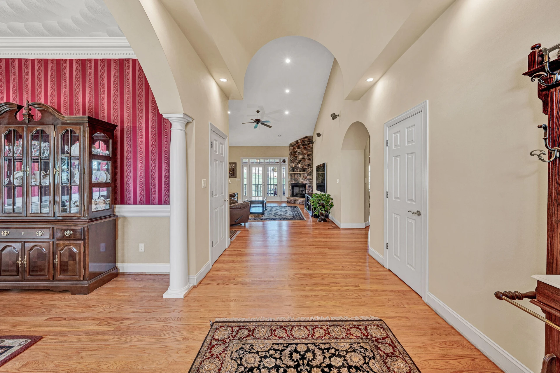 232 Savannah CT - Photo 11