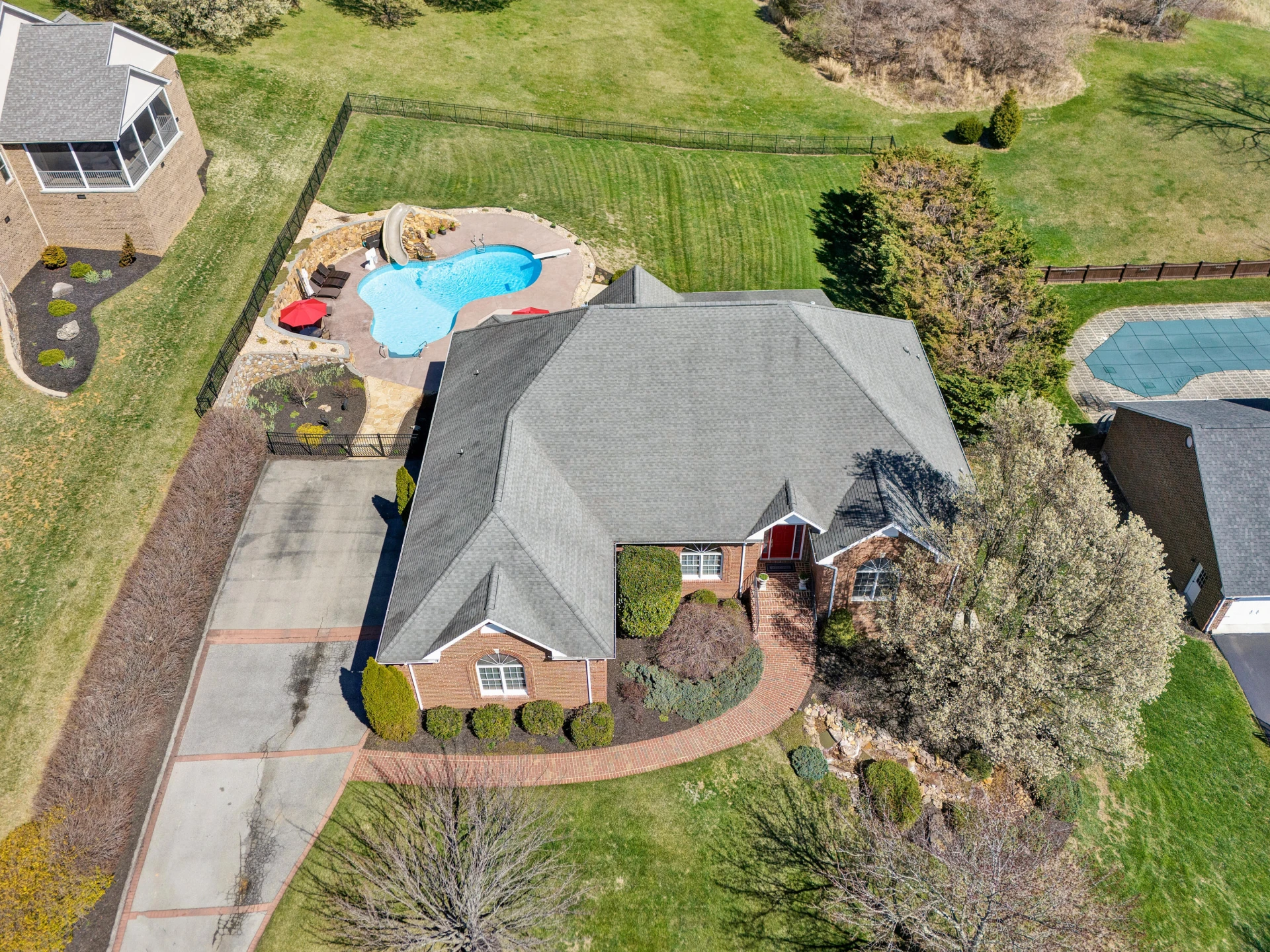 232 Savannah CT - Photo 3