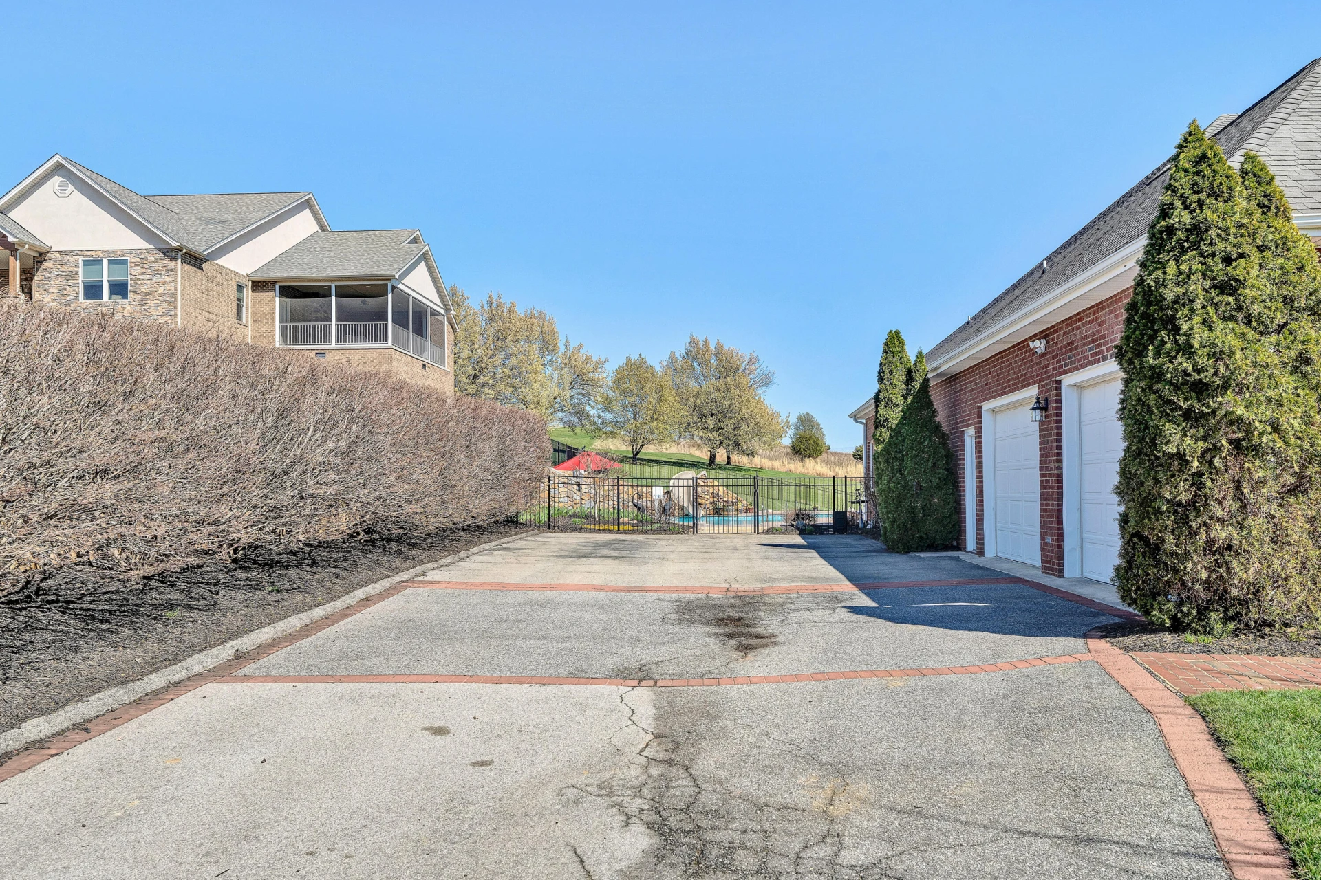232 Savannah CT - Photo 32