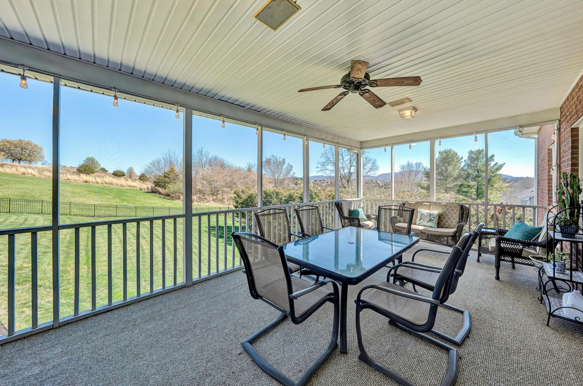 232 Savannah CT - Photo 39