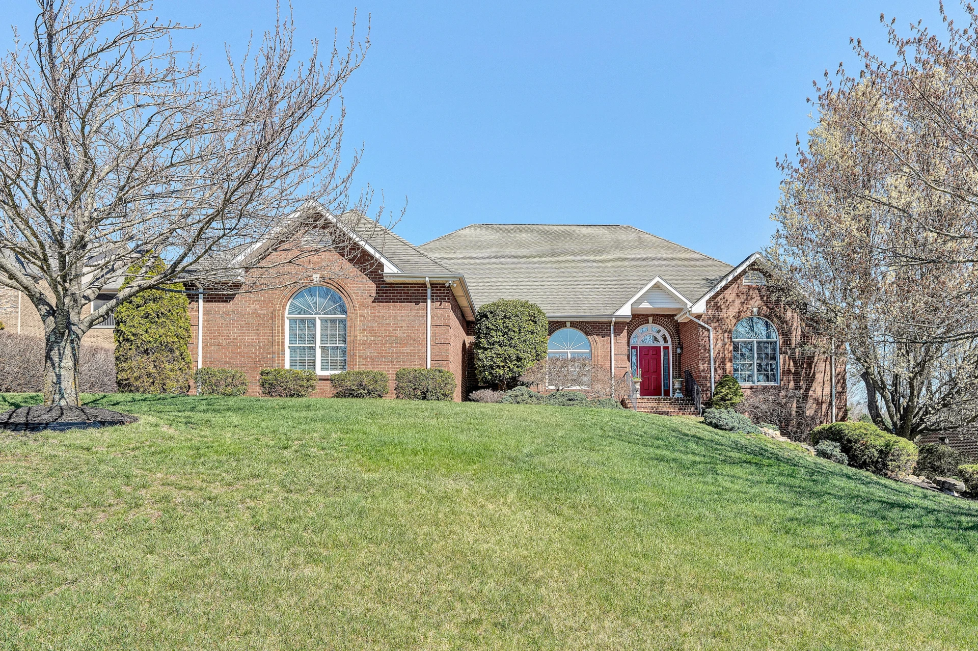 232 Savannah CT - Photo 4